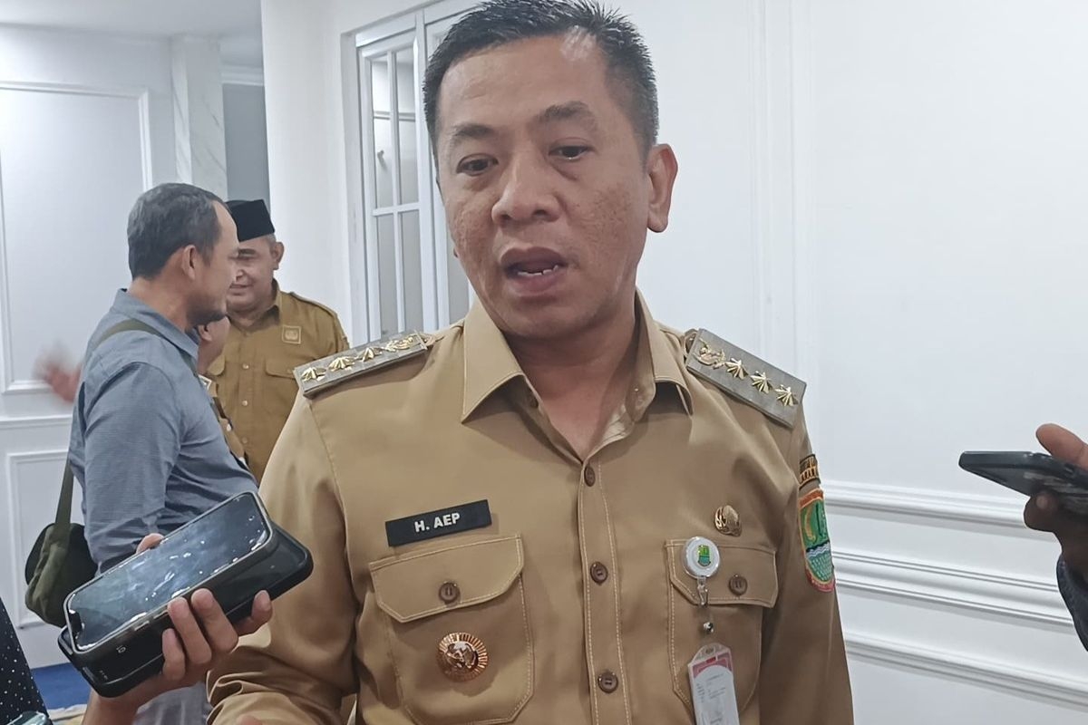 LITERASI DAN PEMBERDAYAAN: Bupati Karawang Gerakkan Lima Organisasi Wanita, Targetkan Mobil Baca Per Dapil Tuntas 2027