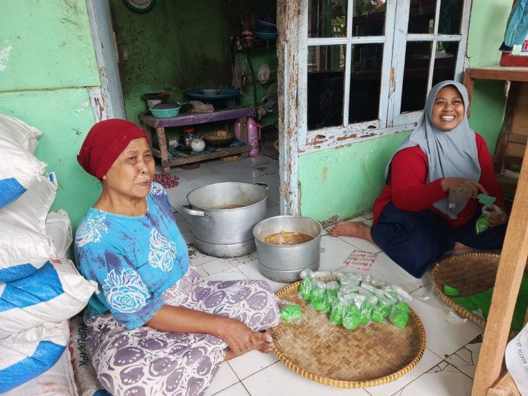 Legenda Kuliner Karawang: Mak Iyoh dan Rahasia Jojongkong yang Eksis Sejak Era Soeharto - Foto 2