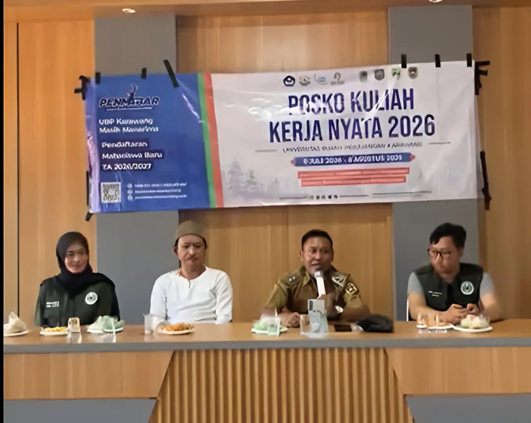 Mahasiswa KKN UBP Karawang Dorong Pengelolaan Sampah Mandiri di Desa Plered Purwakarta - Foto 2