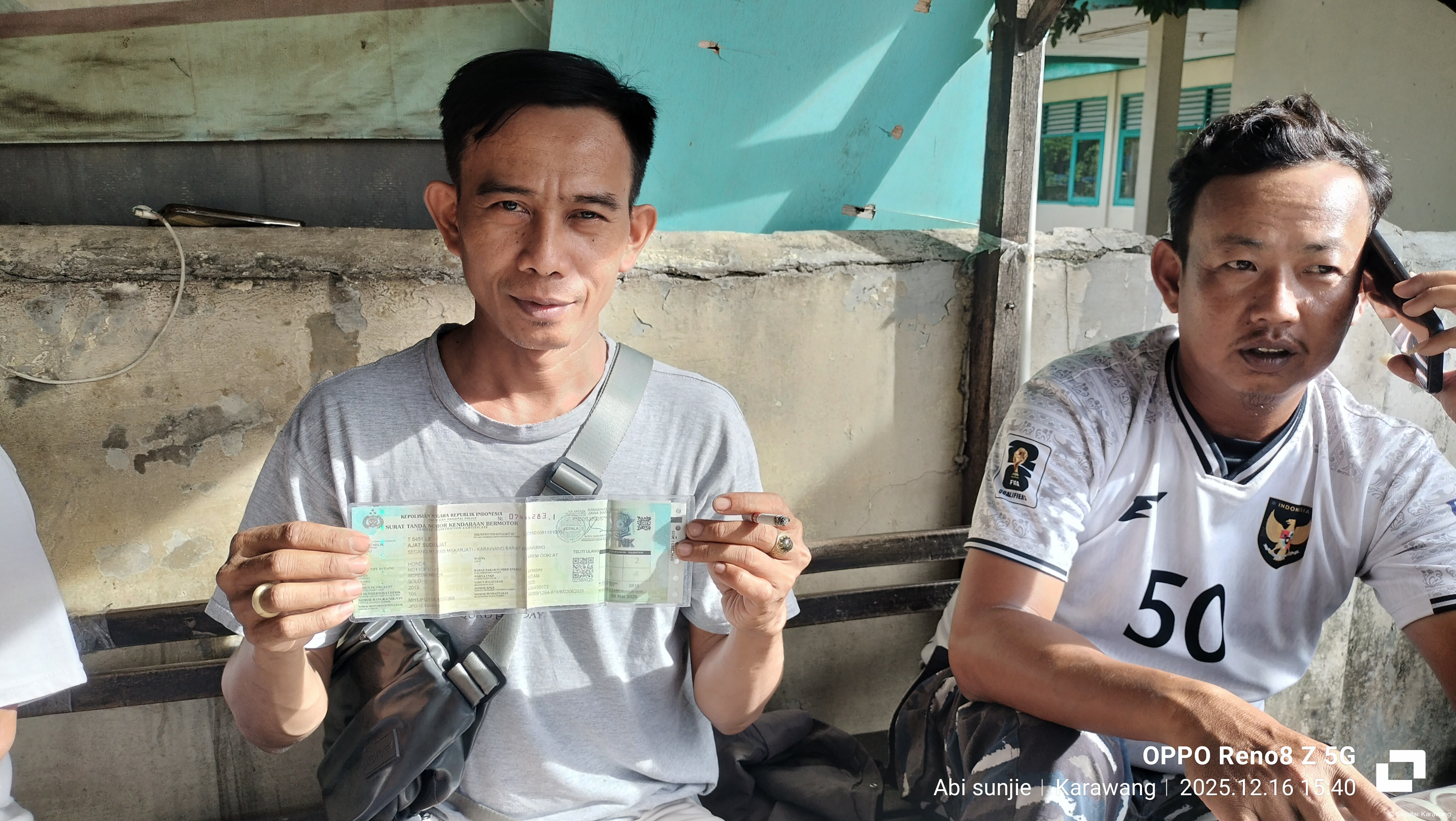 Luar Biasa! Berkat Bekas Cakaran Kucing, Ajat Sudrajat Temukan Kembali Motornya yang Hilang di Karawang