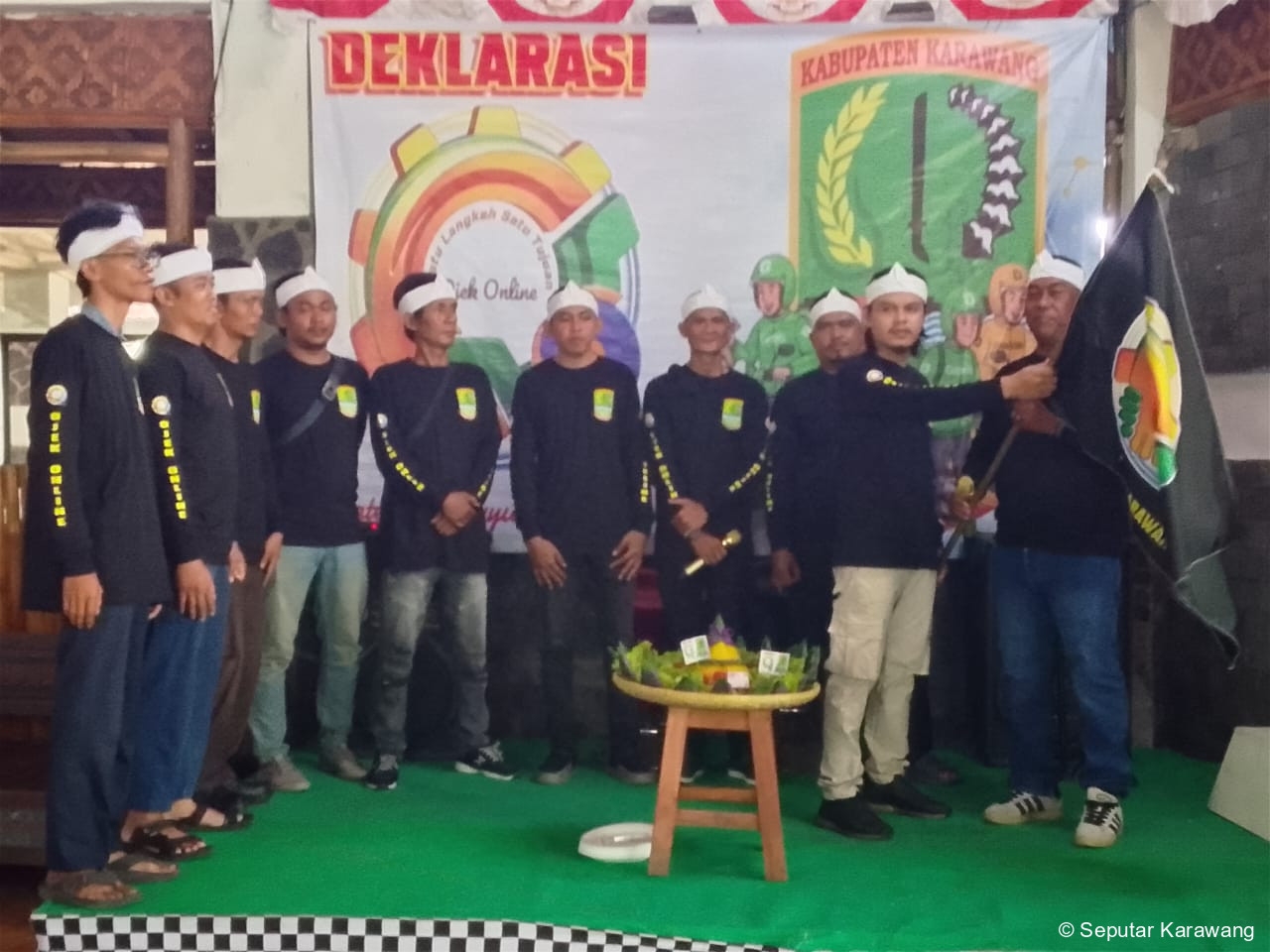 Komunitas Ojek Online OÂ² Deklarasikan â€œSauyunan, Sajalanâ€ di Karawang
