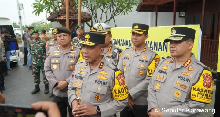 Kapolsek Klari Selaku Kapospam Amankan Kunker Kapolda Jabar Saat Pengecekan Pospam Nataru Rest Area KM-57 â€Ž