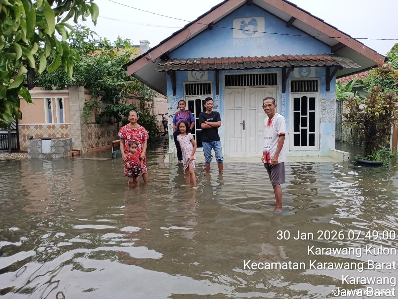 Banjir Kembali Rendam Perumahan Karawang Indah, Warga Pertanyakan Efektivitas Drainase Baru