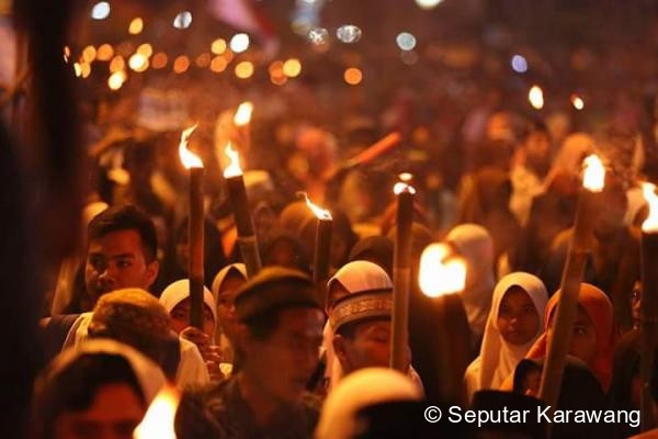 Besok Malam! Ribuan Obor Akan Meriahkan Rute Masjid Al-Jihad hingga Masjid Agung Karawang